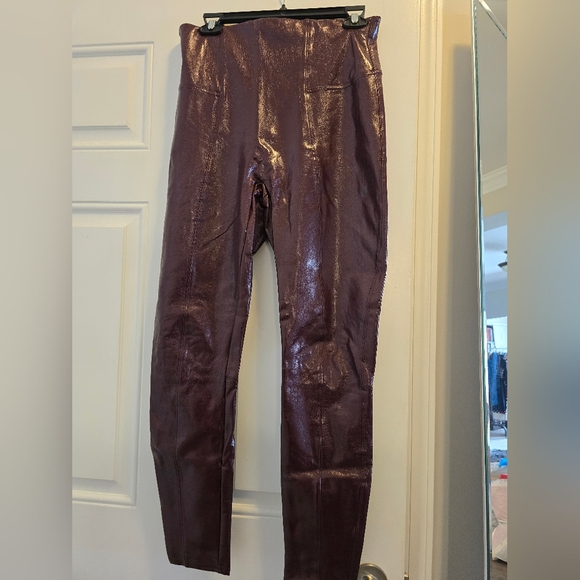 Burgundy Spanx Faux leather pant - Picture 3 of 5